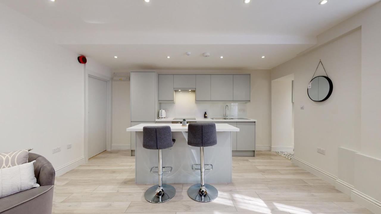 Chic Apartment By Hyde Park ลอนดอน ภายนอก รูปภาพ