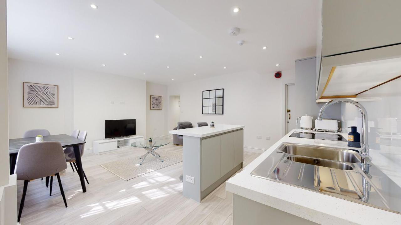 Chic Apartment By Hyde Park ลอนดอน ภายนอก รูปภาพ